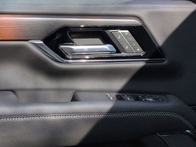 New 2026 GMC Yukon Denali w/ Sun & Power Step Package image 11