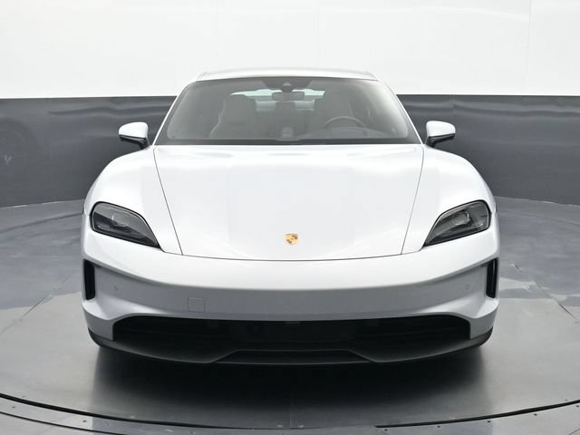 Used 2025 Porsche Taycan RWD image 27