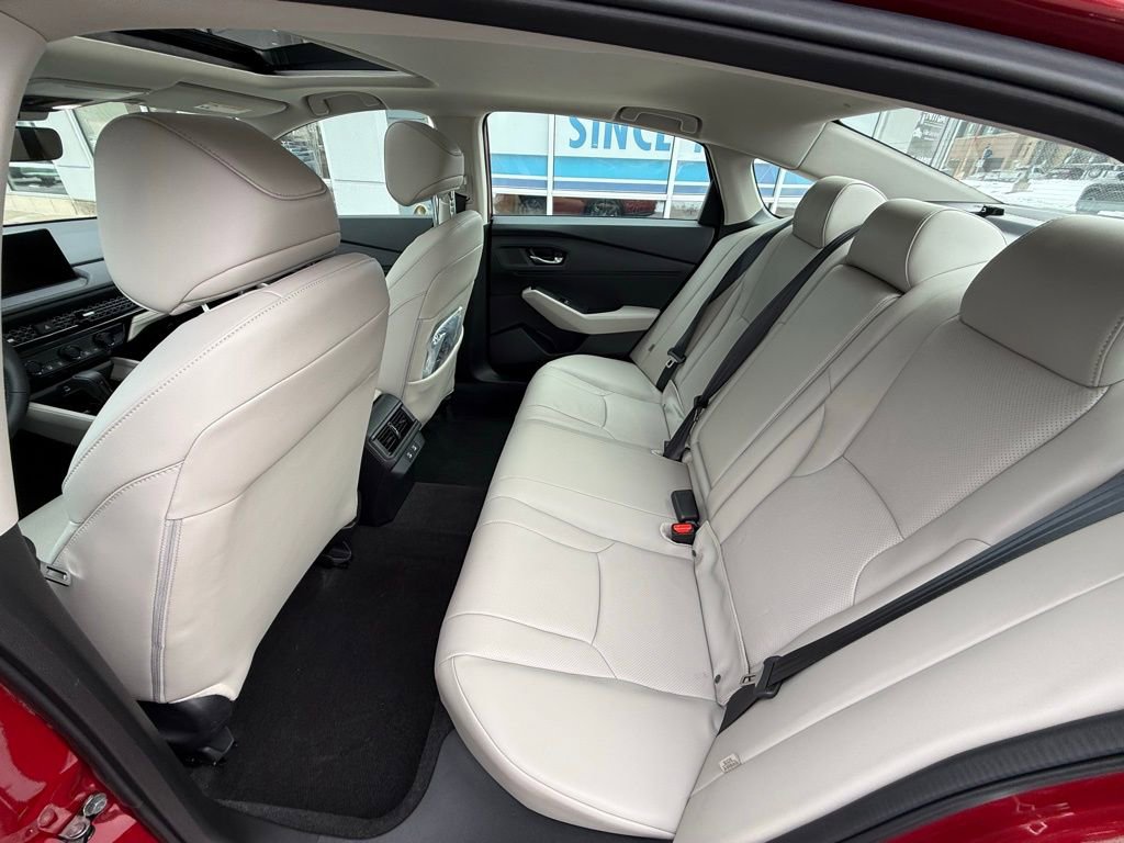 Certified 2025 Honda Accord EX-L image 9