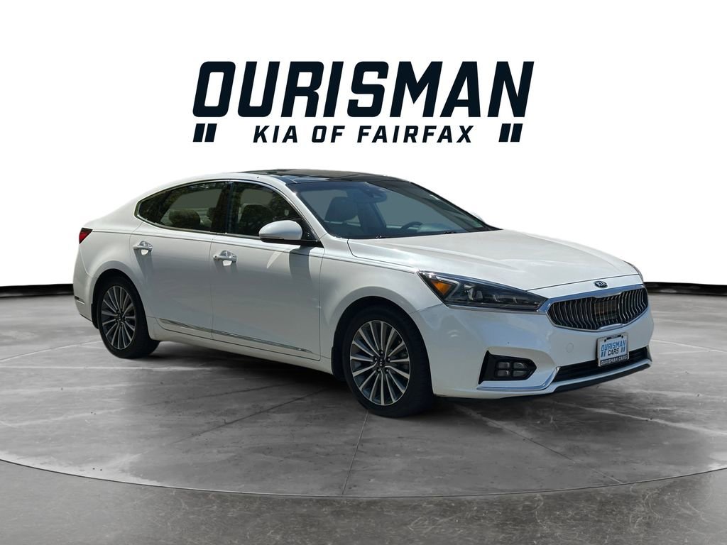 Used 2017 Kia Cadenza Technology