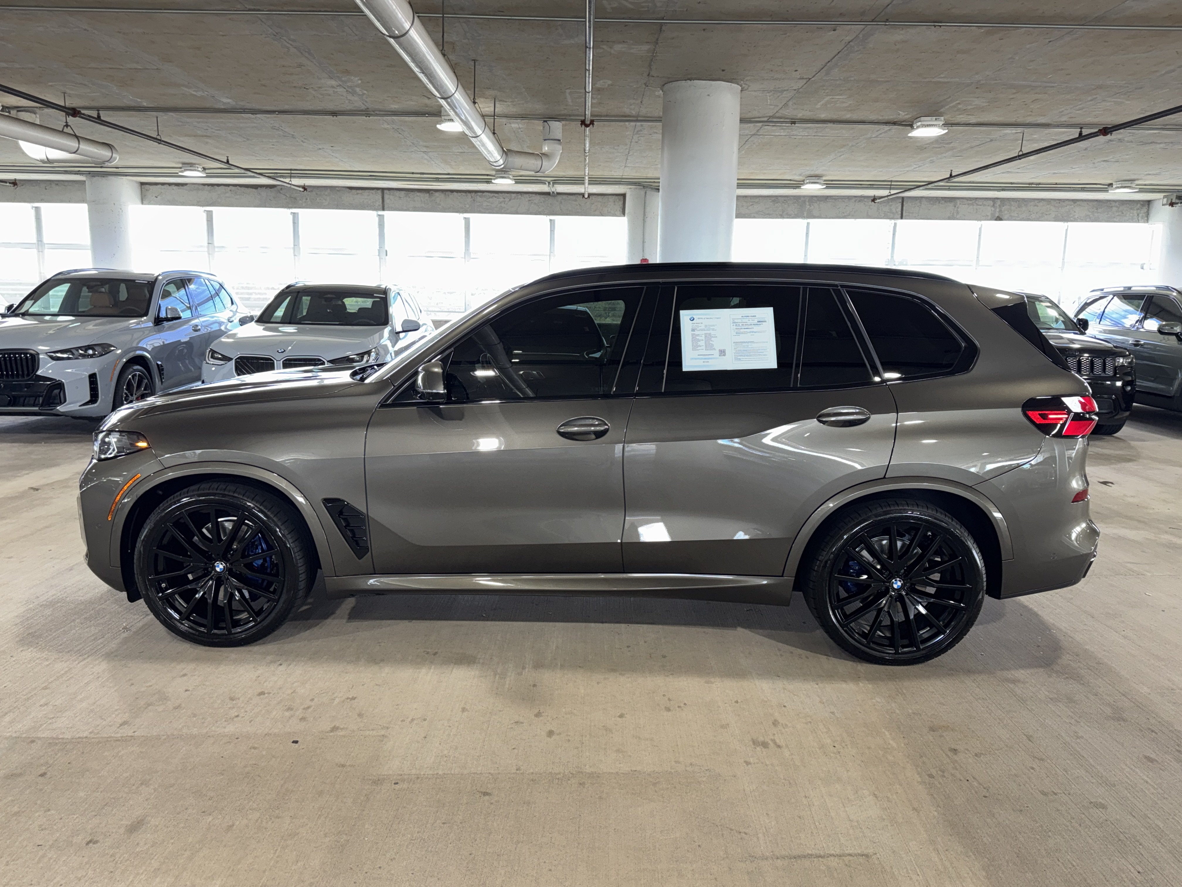 Used 2026 BMW X5 sDrive40i w/ M Sport Package RWD image 5