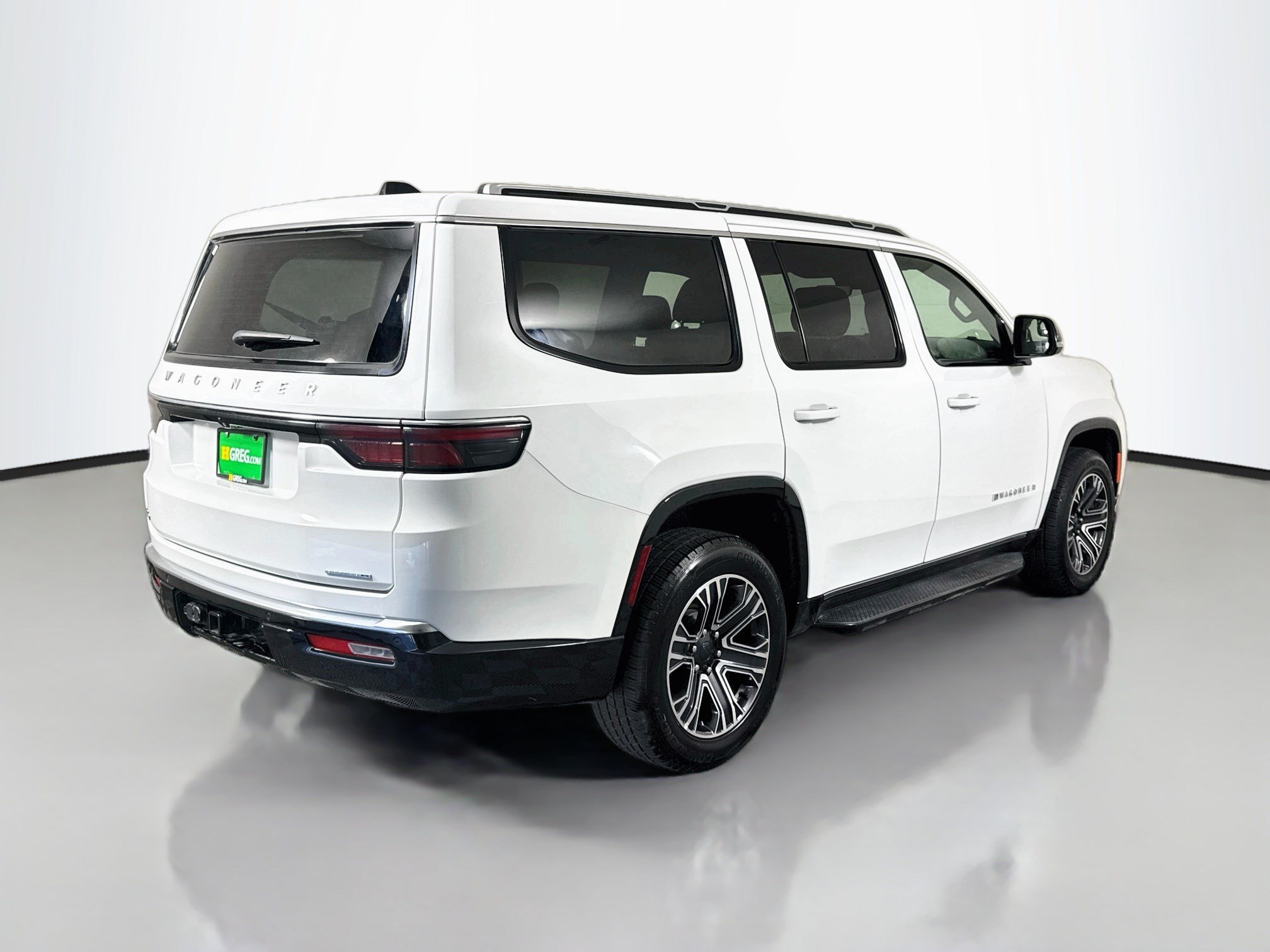 Used 2024 Jeep Wagoneer Series III AWD/4WD image 10