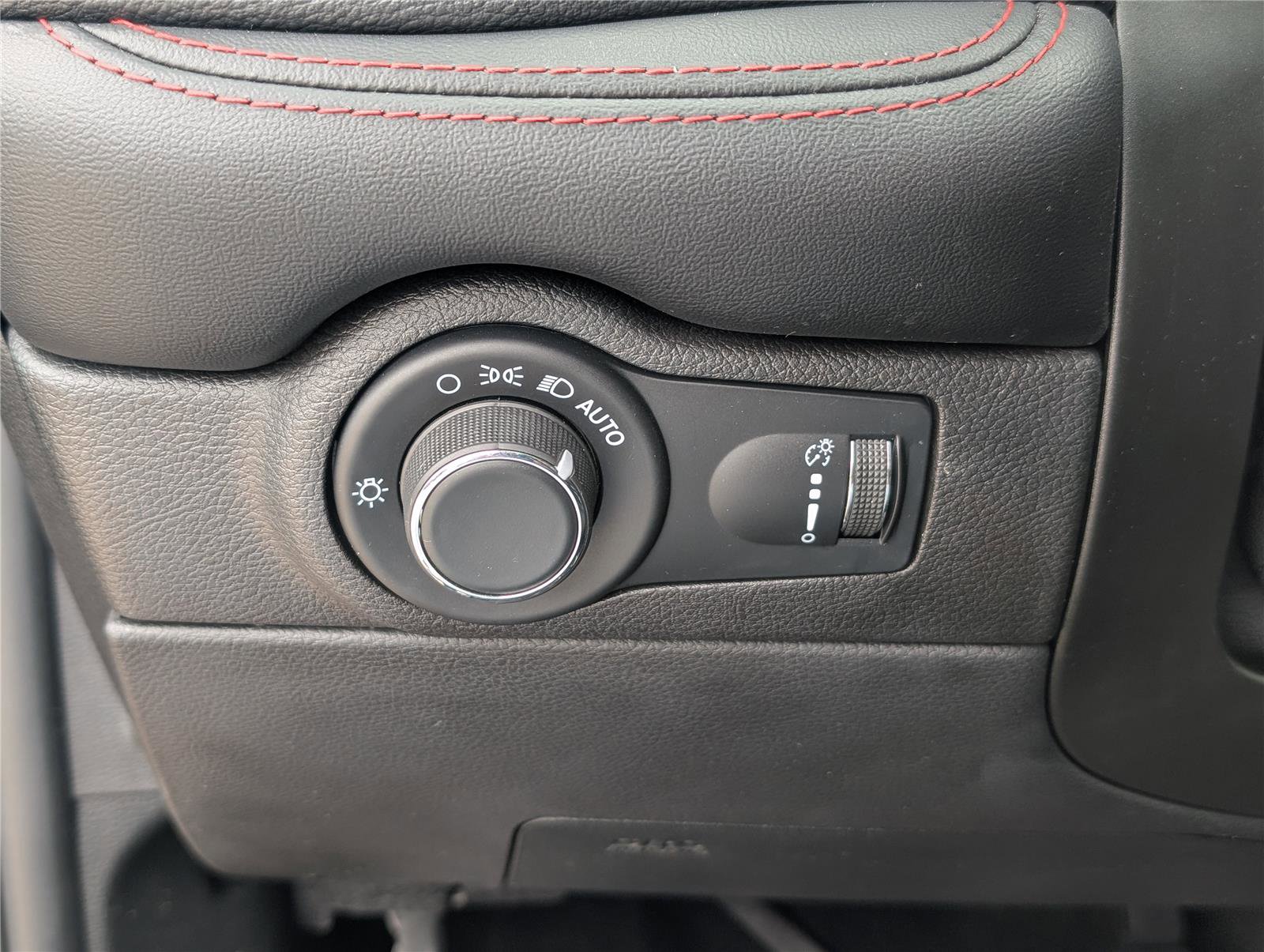 Used 2023 Dodge Durango R/T w/ Blacktop Package image 22