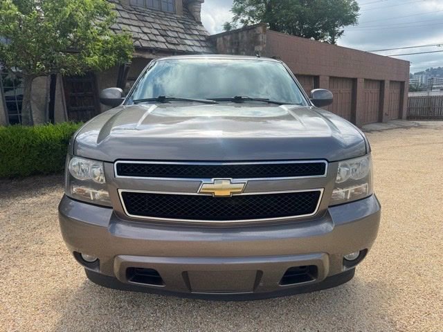Used 2011 Chevrolet Tahoe LT RWD image 2