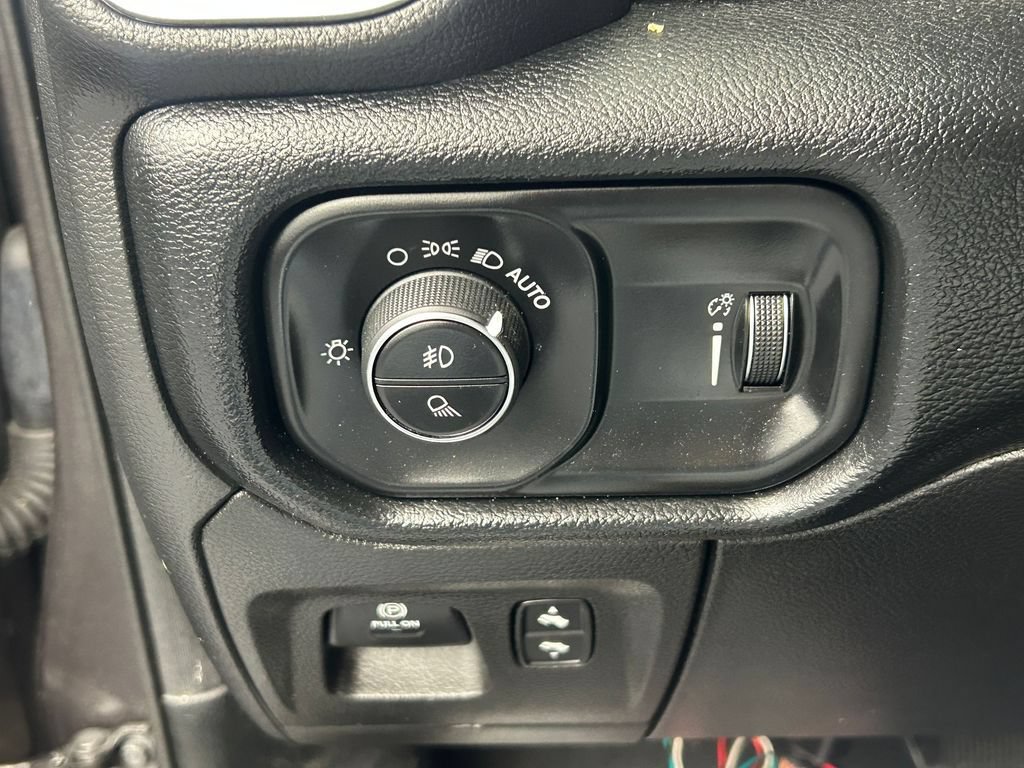 Used 2021 RAM 1500 Big Horn AWD/4WD image 13