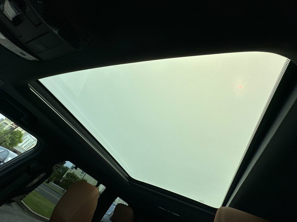 Used 2024 Lexus GX 550 w/ Accessory Package (Z1) image 34