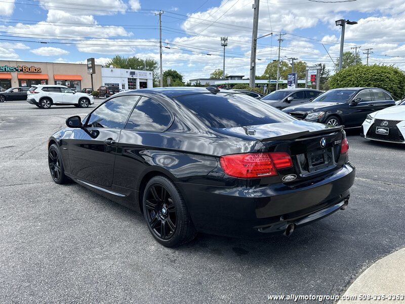 Used 2012 BMW 335i xDrive Coupe AWD/4WD image 5