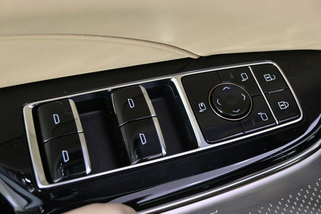 New 2025 Cadillac Lyriq Sport w/ Nappa Leather Package AWD/4WD image 22