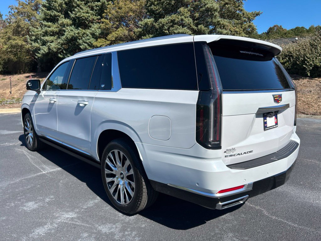 Used 2026 Cadillac Escalade ESV Platinum Luxury w/ LPO, Floor Liner Package AWD/4WD image 26