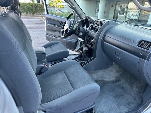 Used 2004 Nissan Frontier XE w/ (PWR) XE Pwr Pkg image 23