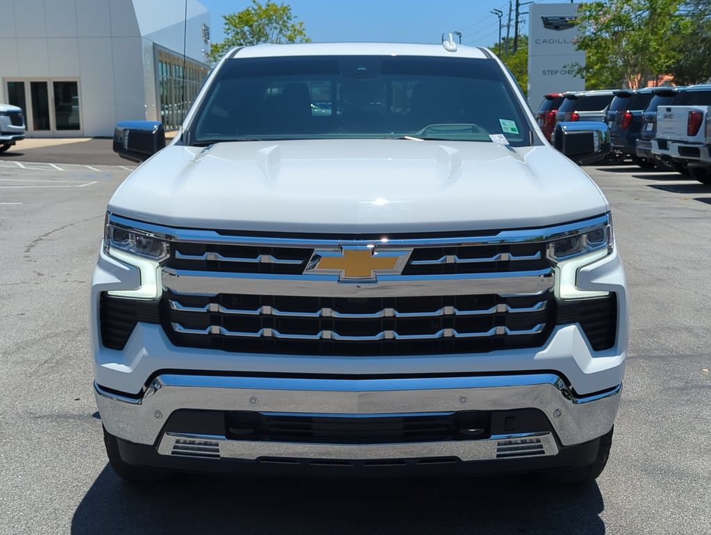 Used 2025 Chevrolet Silverado 1500 LTZ w/ LTZ Premium Texas Edition AWD/4WD image 9