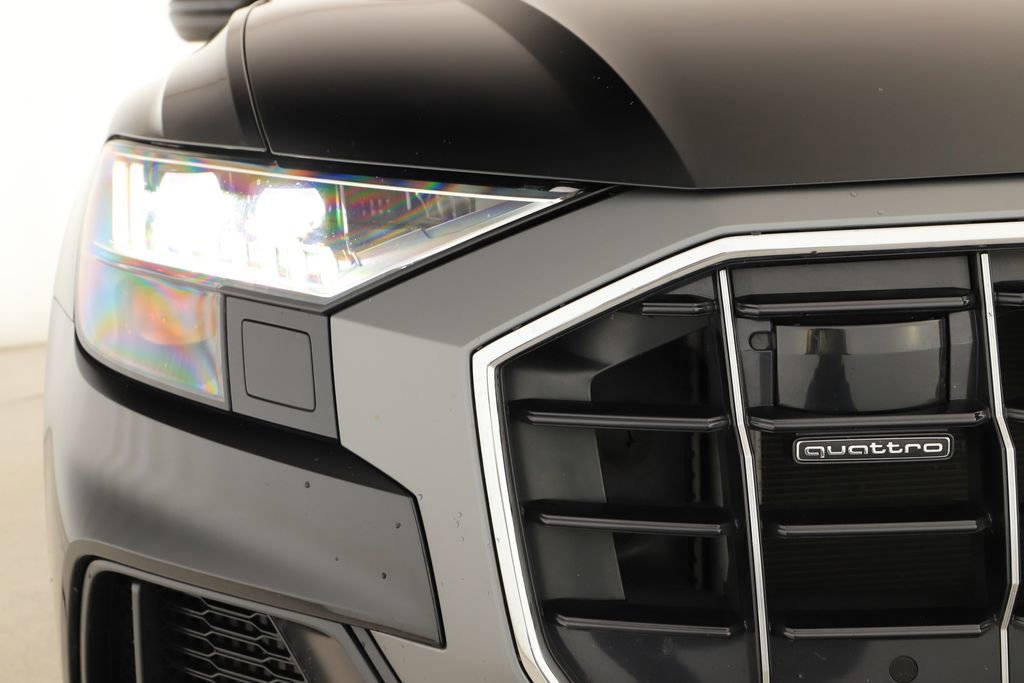 Used 2023 Audi Q8 Prestige w/ Prestige Package image 39