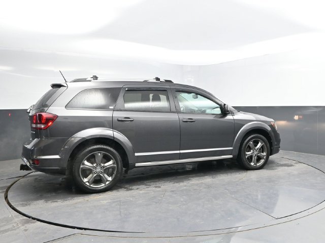 Used 2015 Dodge Journey Crossroad w/ Flexible Seating Group FWD image 2