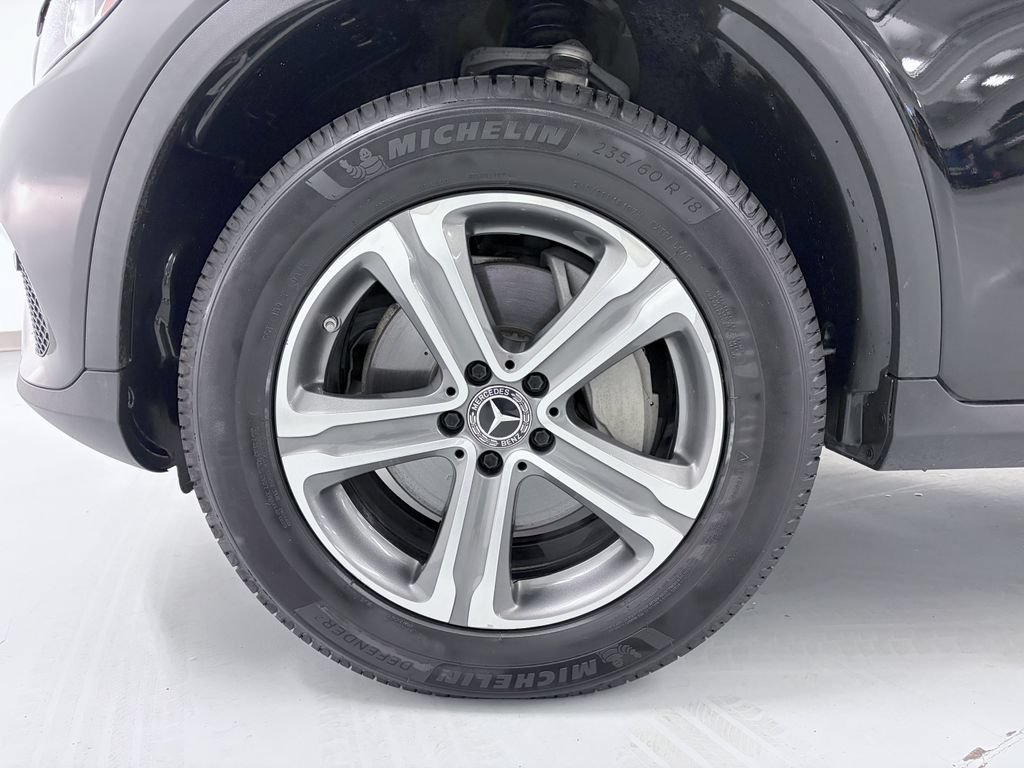 Used 2018 Mercedes-Benz GLC 300 4MATIC image 10