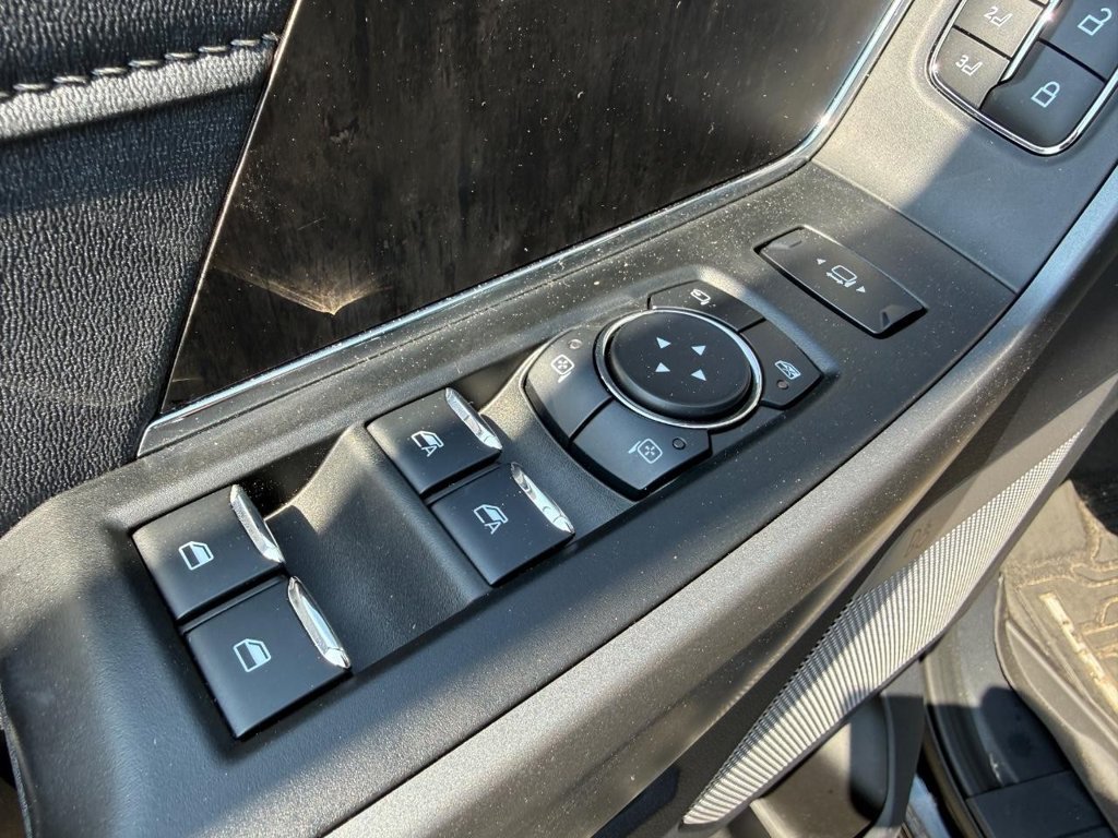 New 2026 Ford F250 Lariat w/ Tremor Off-Road Package AWD/4WD image 7