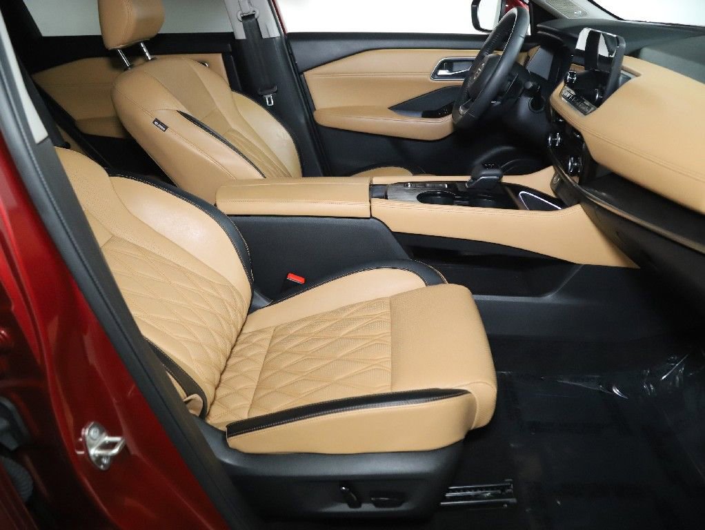 Used 2021 Nissan Rogue Platinum image 35