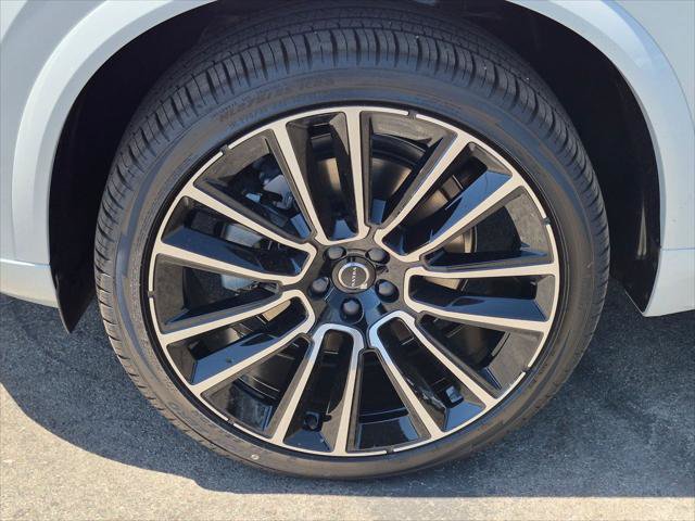 New 2026 Volvo XC90 B6 Plus w/ Protection Package Premier AWD/4WD image 6