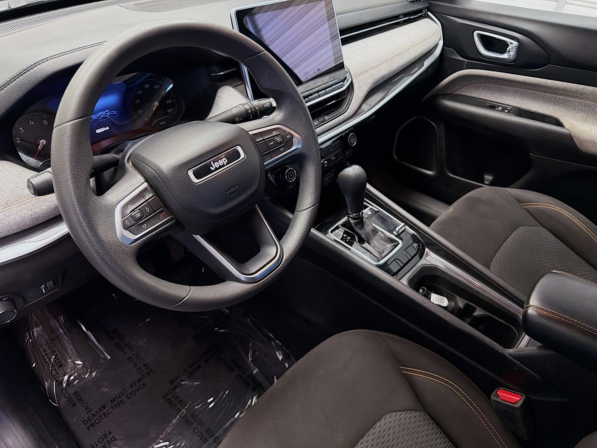 Used 2022 Jeep Compass Sport image 7