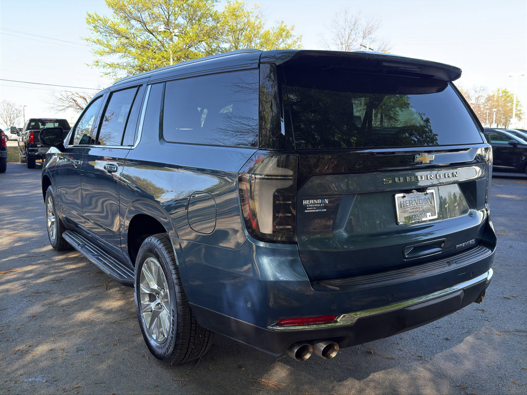Used 2025 Chevrolet Suburban Premier image 6
