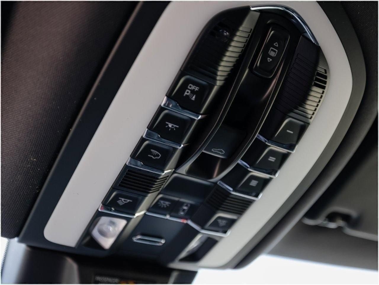 New 2025 Porsche Macan S image 21