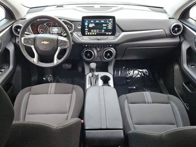 Used 2025 Chevrolet Blazer LT image 25