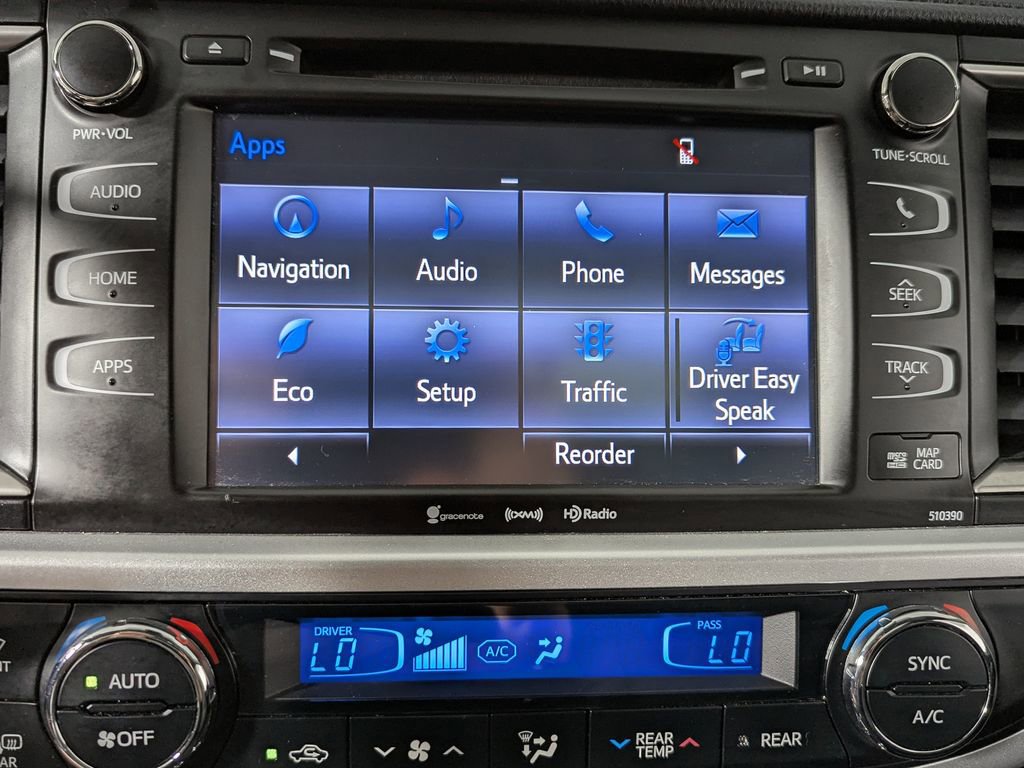 Used 2019 Toyota Highlander XLE AWD/4WD image 35