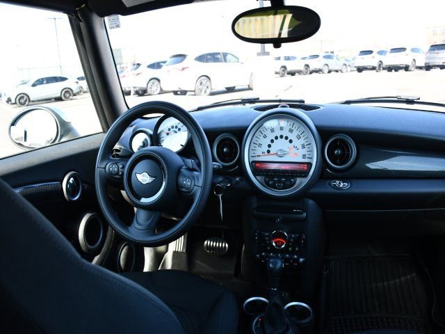 Used 2014 MINI Cooper S image 23