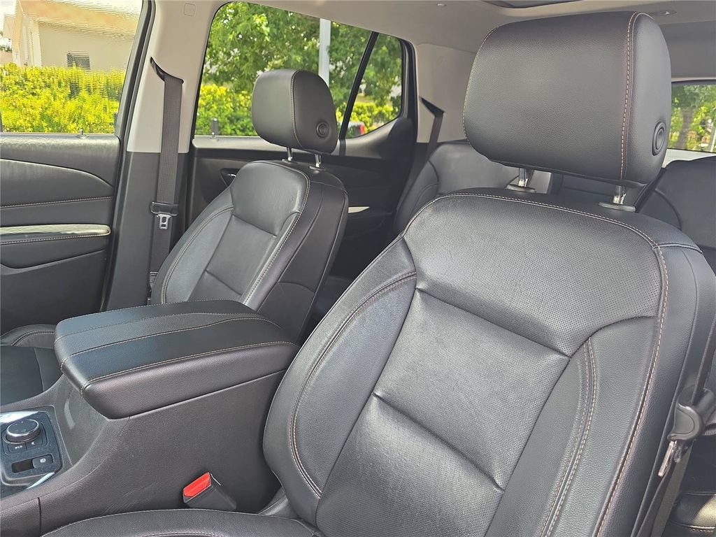 Used 2019 Chevrolet Traverse Premier w/ Redline Edition AWD/4WD image 22
