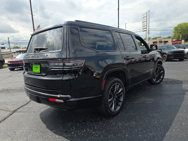 Used 2025 Jeep Grand Wagoneer Series III w/ Rear Seat Video Group 1 AWD/4WD image 7