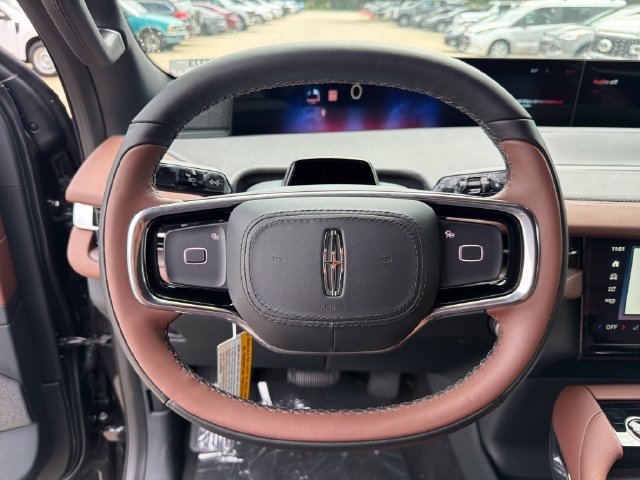 New 2026 Lincoln Navigator Reserve AWD/4WD image 24