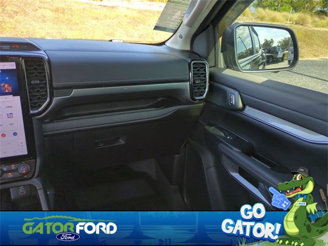 Used 2024 Ford Ranger Lariat w/ Trailer Tow Package image 17
