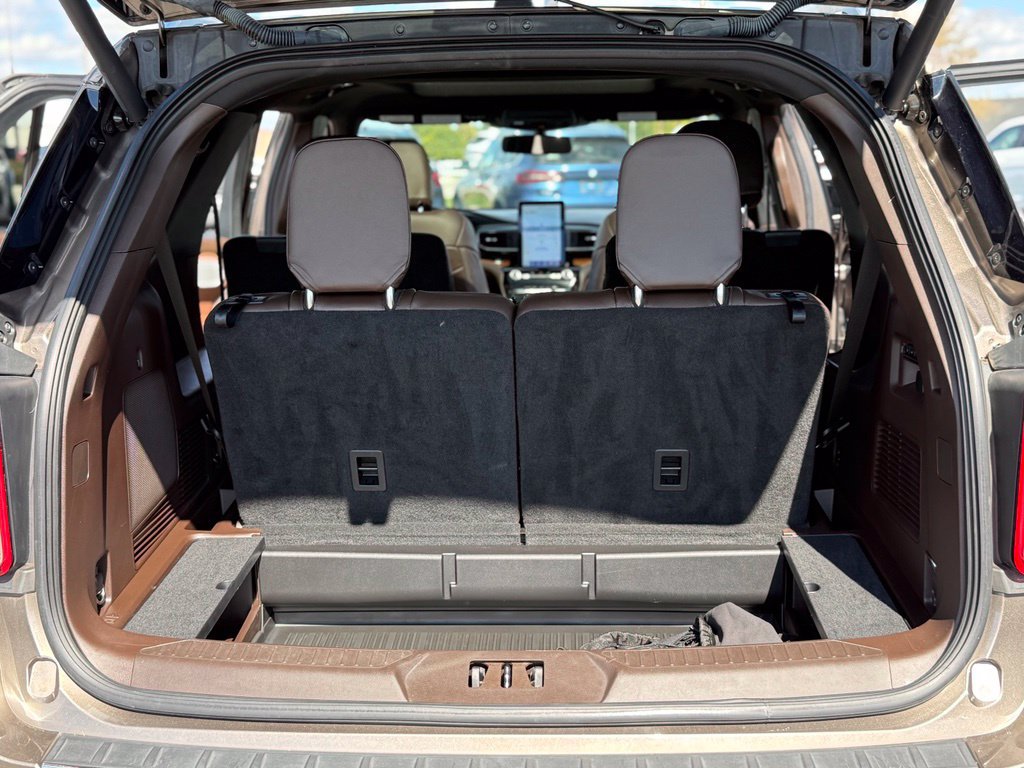 Certified 2021 Ford Explorer King Ranch w/ Premium Technology Package AWD/4WD image 22