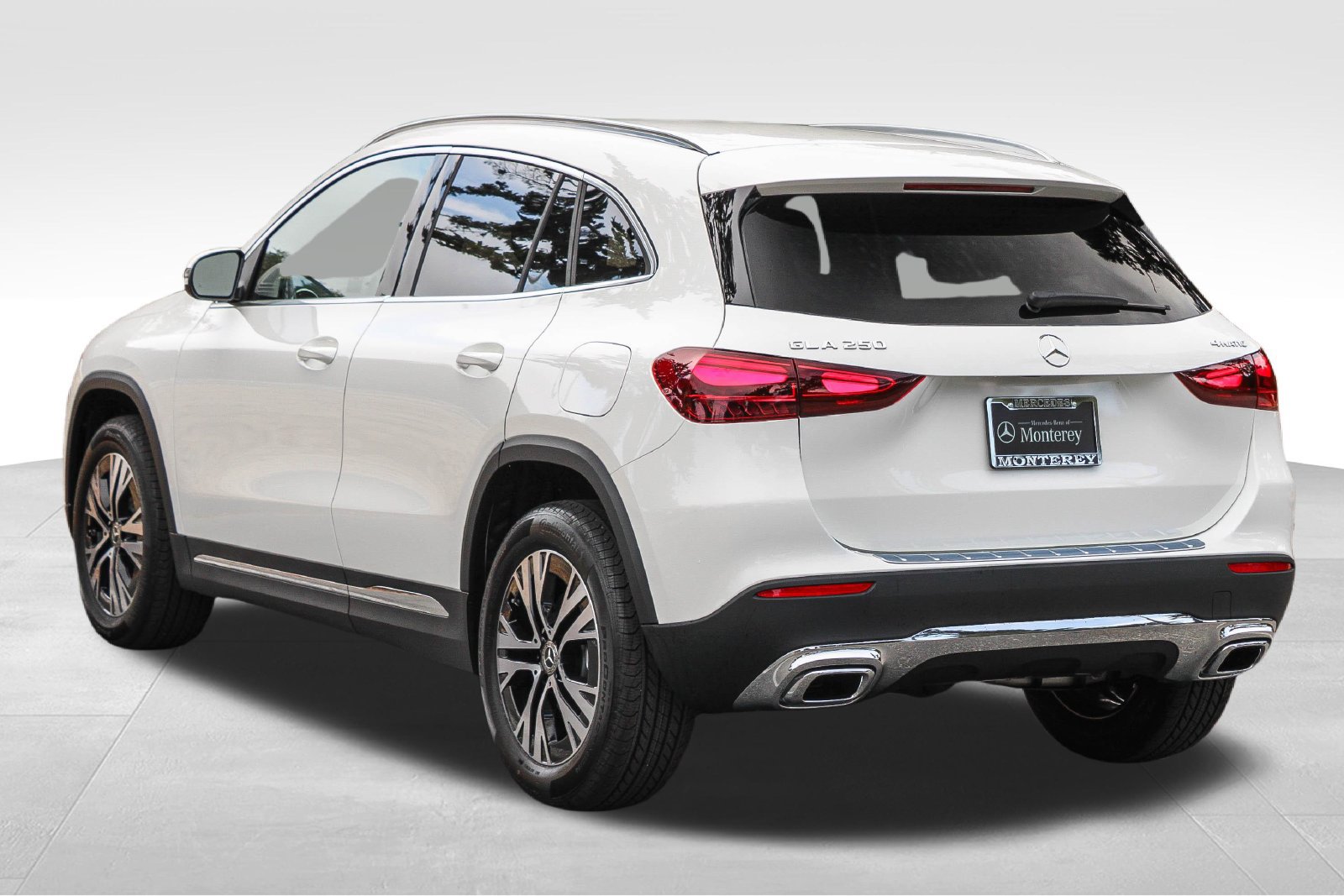 New 2026 Mercedes-Benz GLA 250 4MATIC image 6