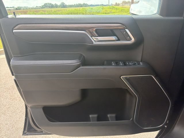 Used 2025 Chevrolet Silverado 1500 LT AWD/4WD image 36