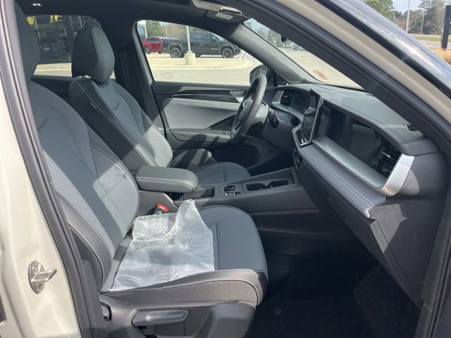 New 2026 Volkswagen Tiguan SE R-Line image 30