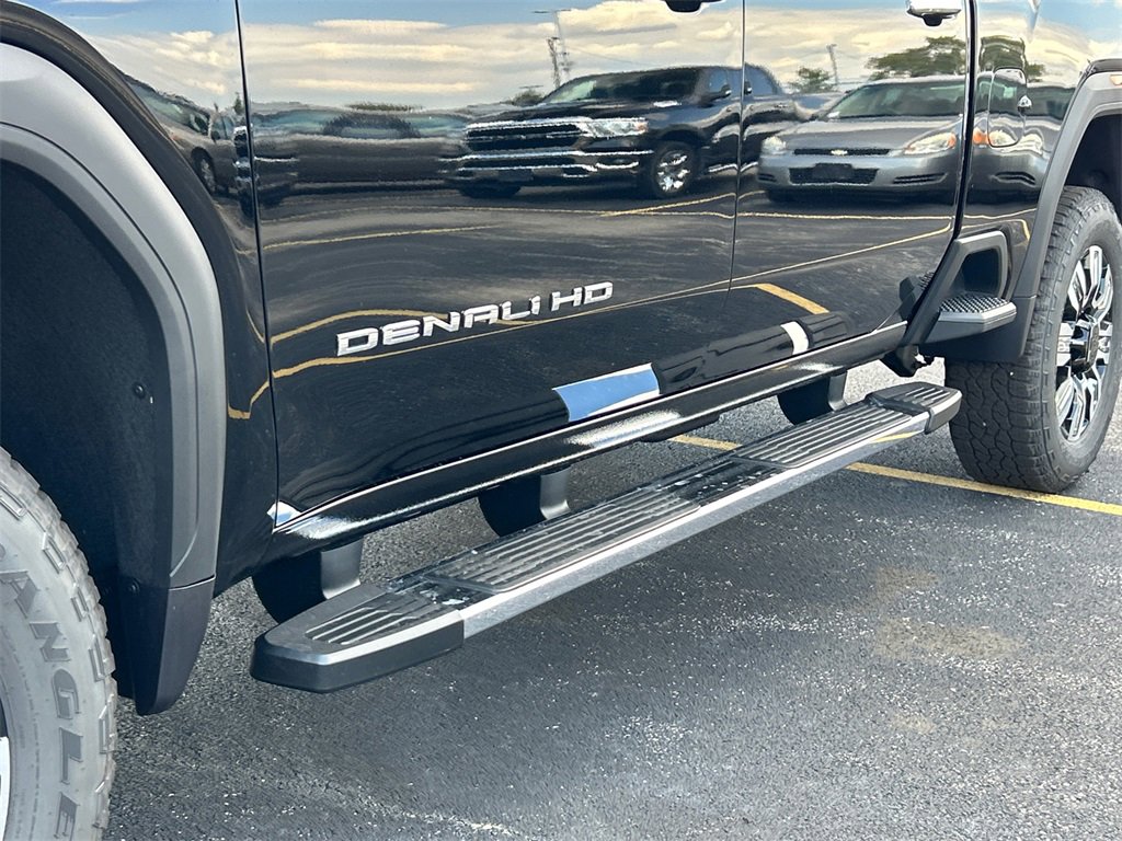 New 2026 GMC Sierra 2500 Denali w/ Denali Reserve Package image 12