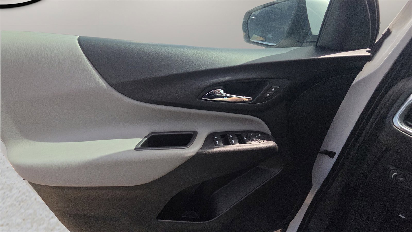 Used 2020 Chevrolet Equinox LT image 20