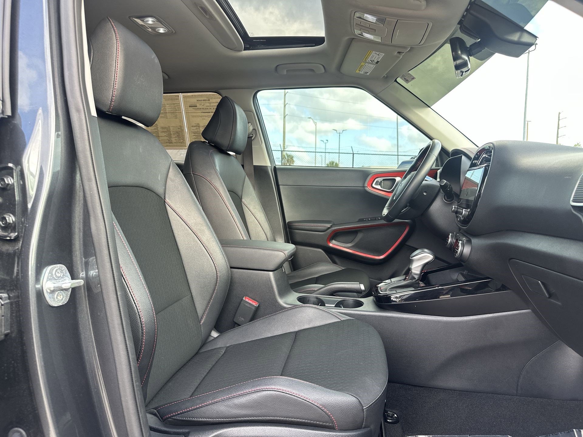 Used 2024 Kia Soul GT-Line FWD image 26