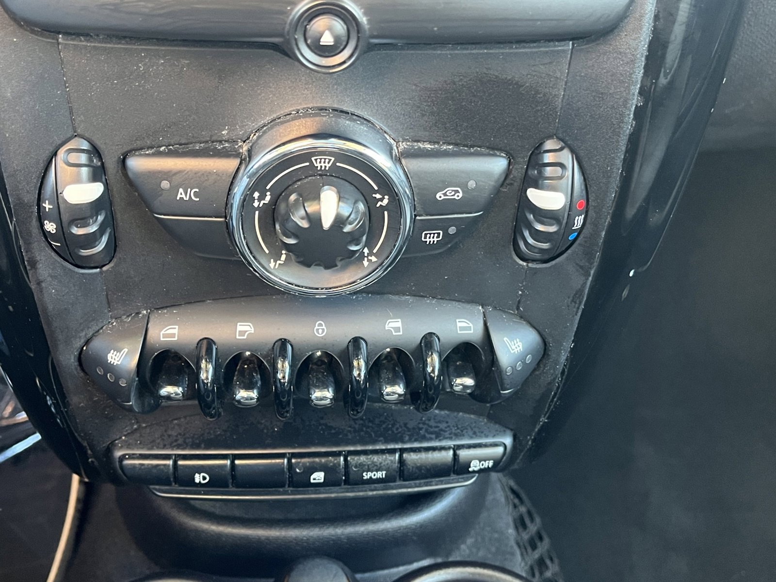 Used 2012 MINI Cooper Countryman S image 11