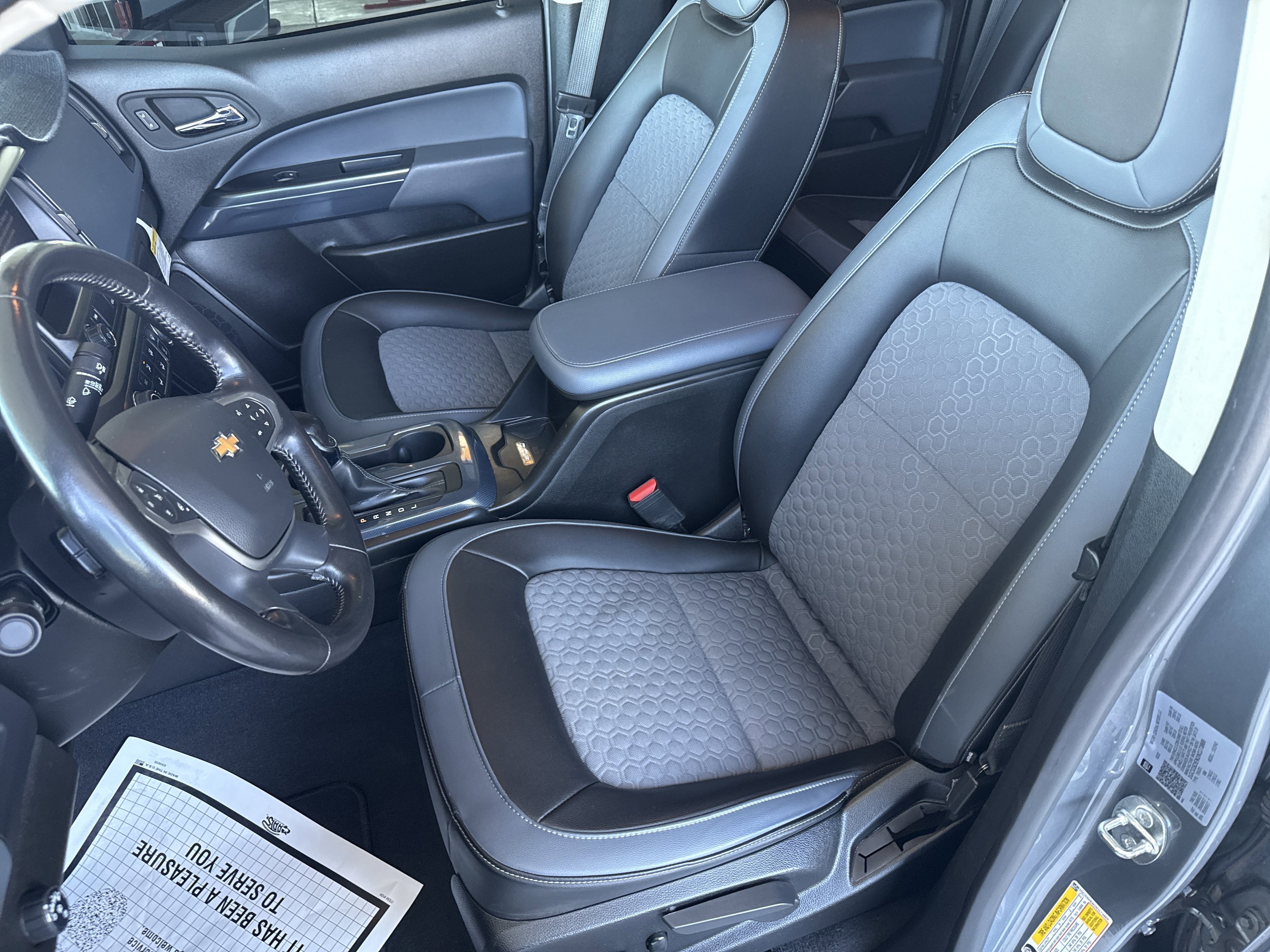 Used 2022 Chevrolet Colorado Z71 image 17