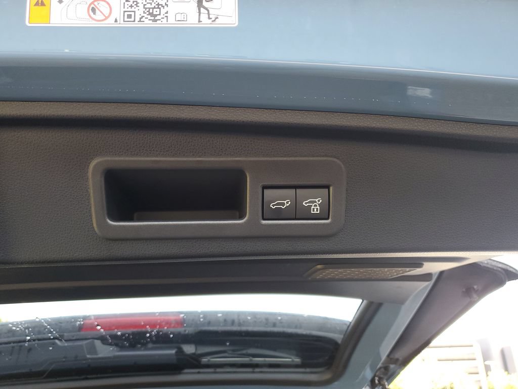 Used 2026 Toyota 4Runner Limited AWD/4WD image 11