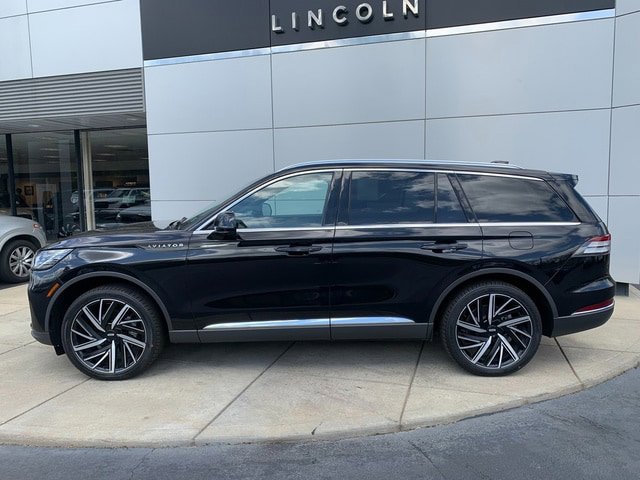 New 2025 Lincoln Aviator Reserve w/ Equipment Group 201A AWD/4WD image 2