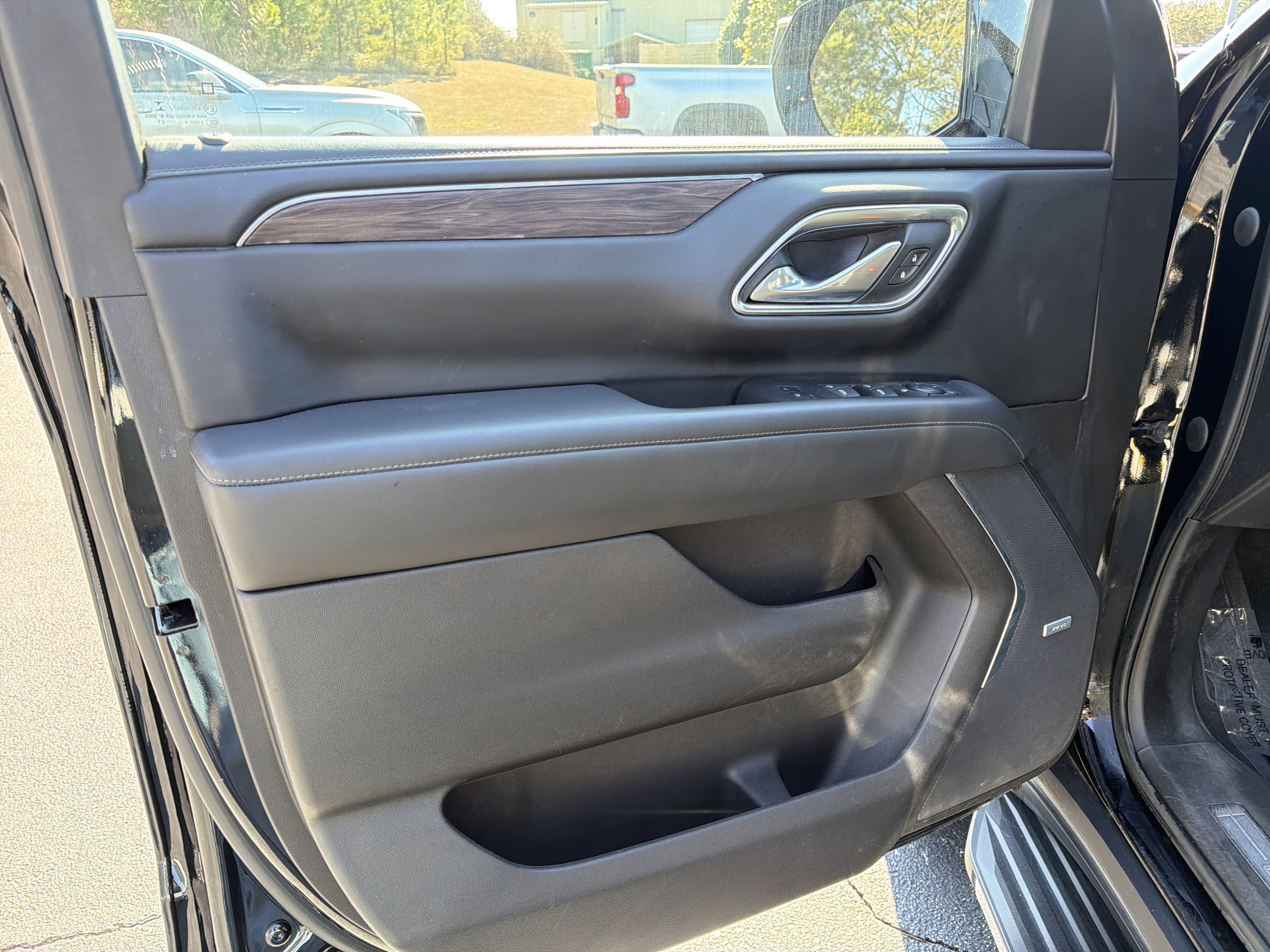 Used 2021 Chevrolet Tahoe LT w/ Rear Media and Nav Package image 10