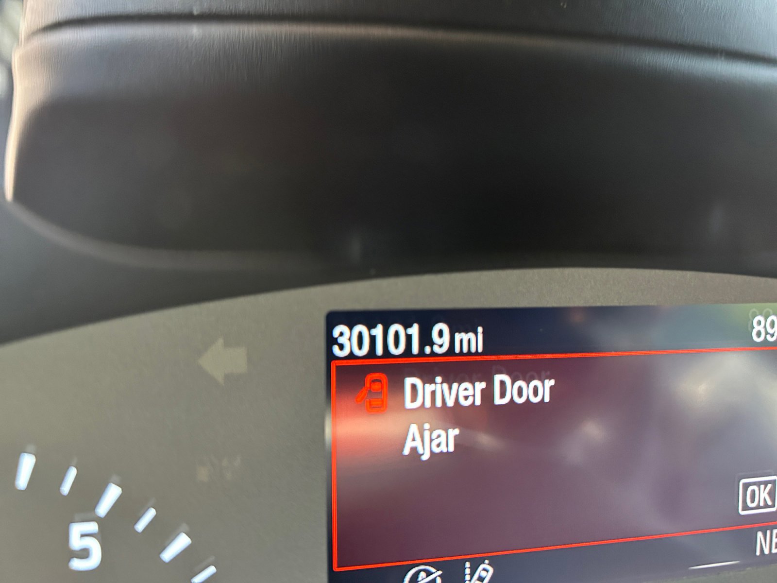 Used 2022 Ford Escape SEL FWD image 2