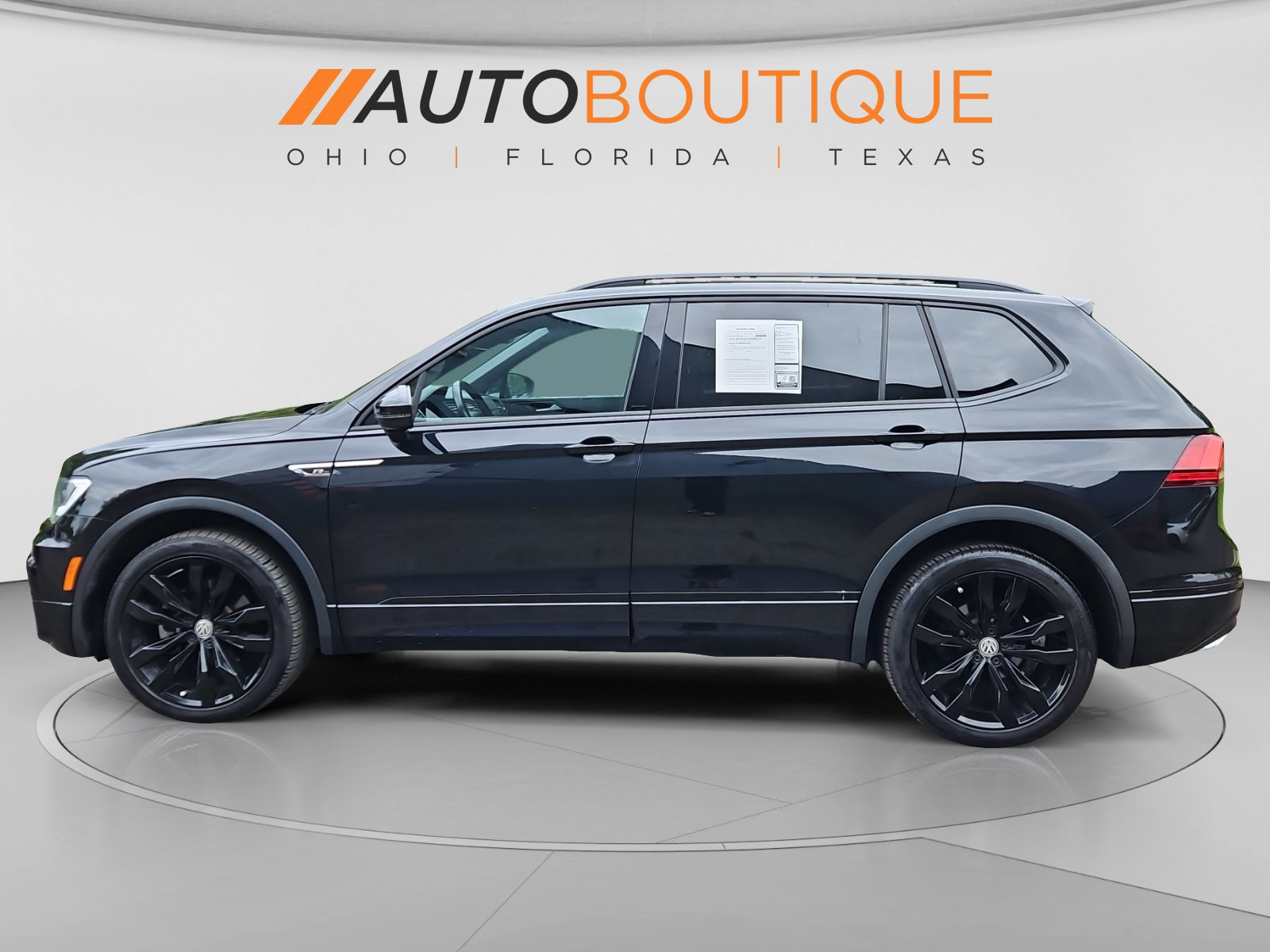 Used 2021 Volkswagen Tiguan SE R-Line FWD image 2