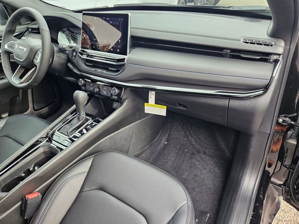 New 2026 Jeep Compass Limited image 19