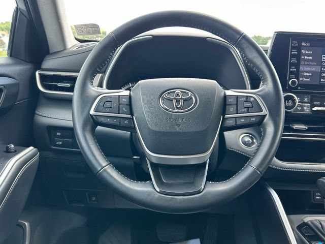 Used 2022 Toyota Highlander XLE AWD/4WD image 73