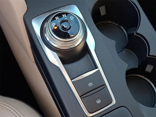Used 2021 Ford Escape Titanium image 15