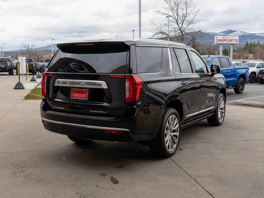 Used 2024 GMC Yukon Denali AWD/4WD image 8
