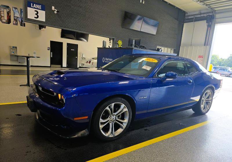 Used 2021 Dodge Challenger R/T RWD image 7